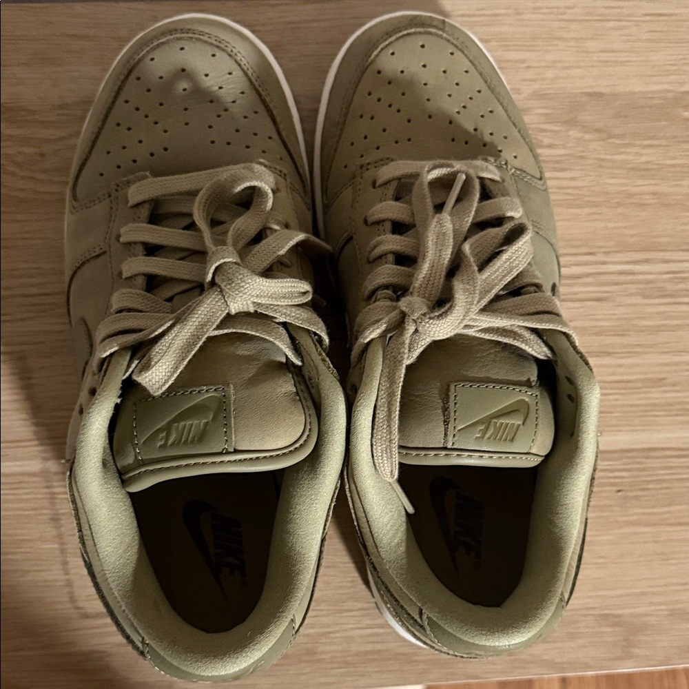 Nike Low-Top Sneakers in Olive